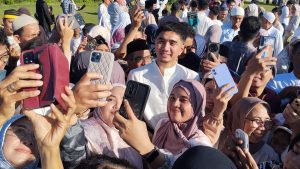 Duta Sheila On 7 Saat Salat Id Di Jogja Di Serbu Untuk Selfie