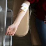 Mengenal IV Drip: Benarkah Efektif Untuk Stamina Atau Tren?