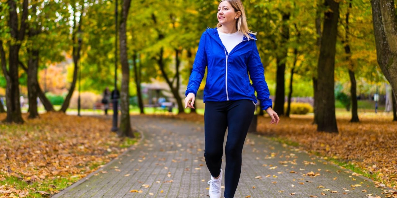 Silent Walking Berjalan Kaki Tanpa Musik Untuk Kesehatan Mental