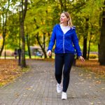 Silent Walking Berjalan Kaki Tanpa Musik Untuk Kesehatan Mental