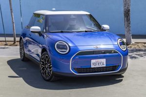 MINI Cooper EV Generasi Baru Resmi Bisa Dipesan Di Indonesia