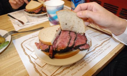 Uniknya Pastrami On Rye New York Yang Dagingnya Meleleh