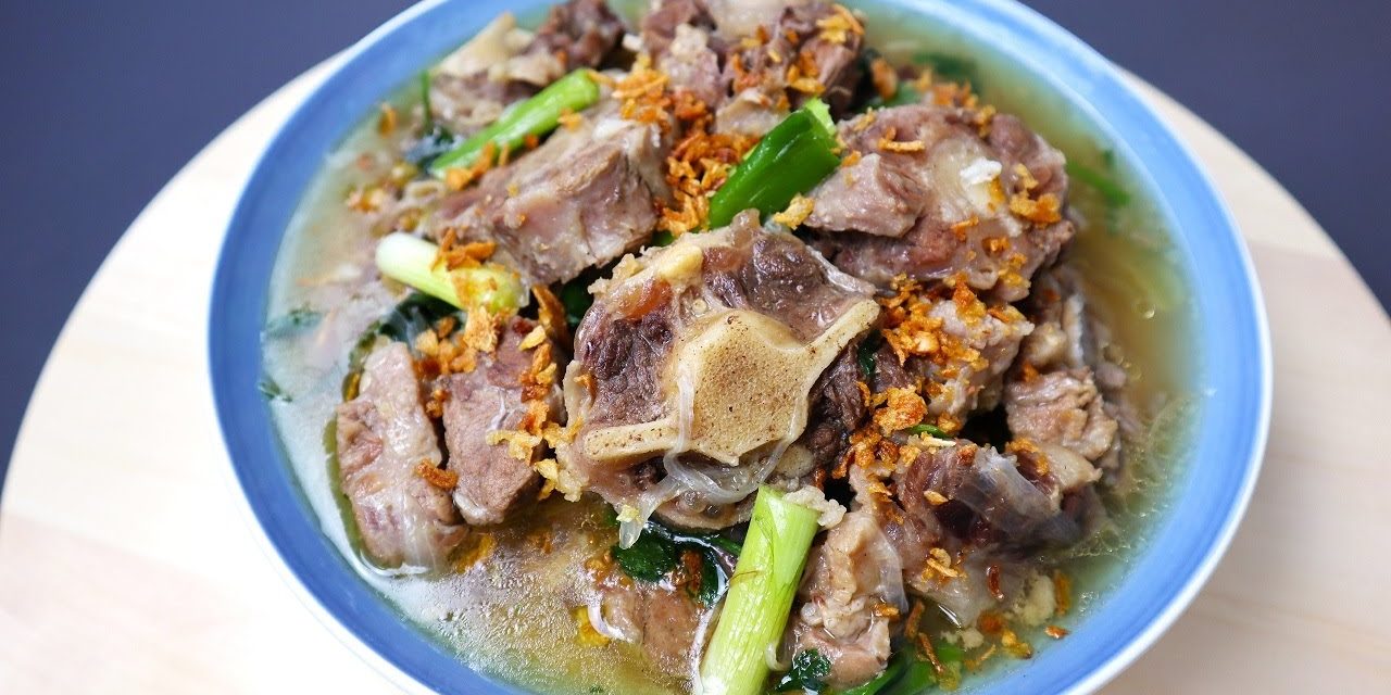 Sop Buntut Bogor: Bening Beraroma Pala Dan Kayu Manis