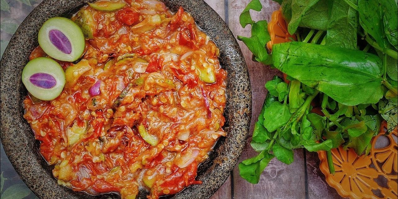 Sambal Gandaria Khas Palembang: Pedas Segar Buah Jatake
