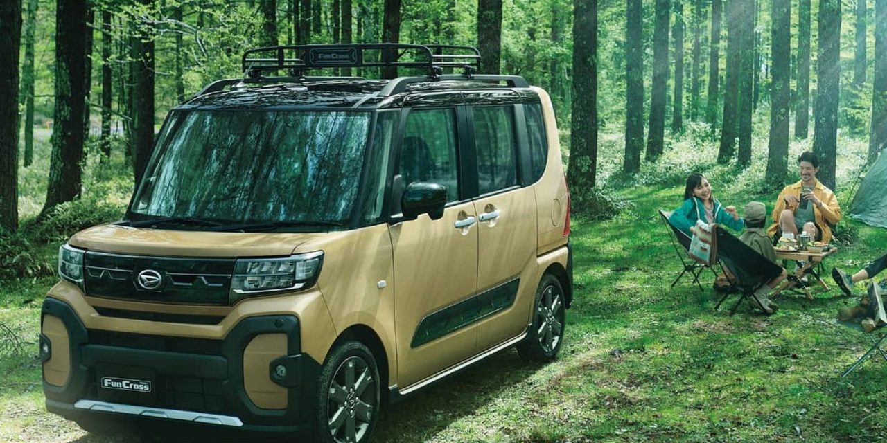 Daihatsu Tanto FunCross Hadirkan Fitur Slide Door Otomatis